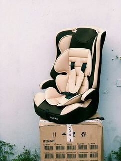 Новое автокресло 1-12 лет универсальное
