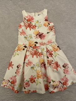 Нарядное платье для девочки