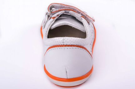 Новые кроссовки Котофей д/д 26 размер