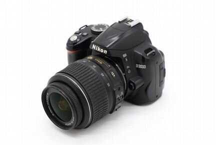Nikon D3000 kit (пробег 8,6K)