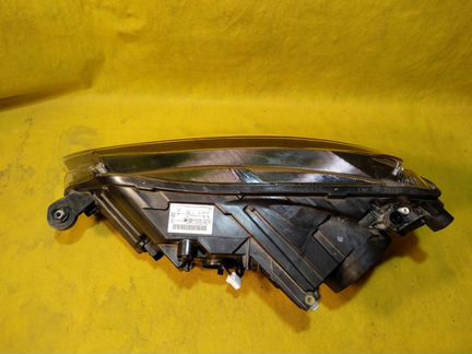 Фара правая Skoda superb 3