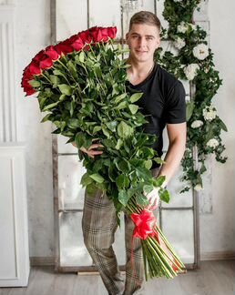 Длинные шляпные розы