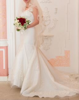 Свадебное Amour Bridal платье рыбка со шлейфом и ф