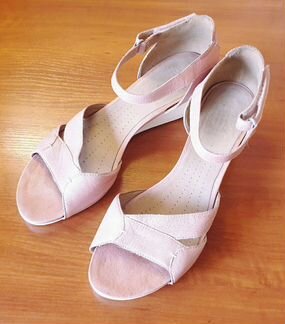 Босоножки 43р