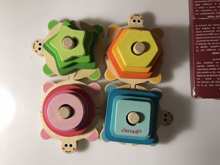 Сортер пирамидка Черепашки Janod