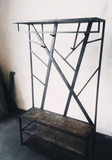 Вешалка для одежды в стиле лофт