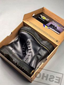 Женские ботинки Dr martens