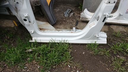 Четверть передняя Фольксваген Поло