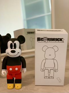 Игрушка Bearbrick Miki