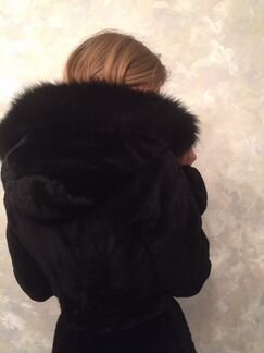 Полушубок из кролика под пояс с отделкой из песца