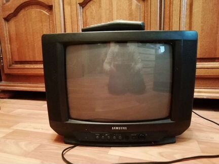 Телевизор samsung