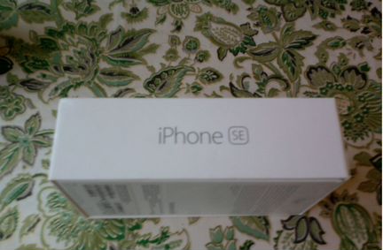 Коробка для iPhone SE новая