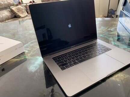 Apple MacBook Pro 15 2018 i7 2,6 GHz 6 ядер 512gb