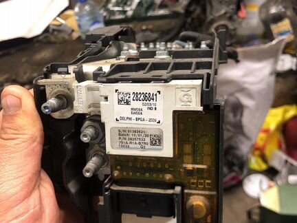 Блок управления зарядом Peugeot 308