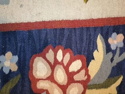 Антикварный ковер