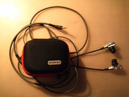 Наушники Brainwavz R3