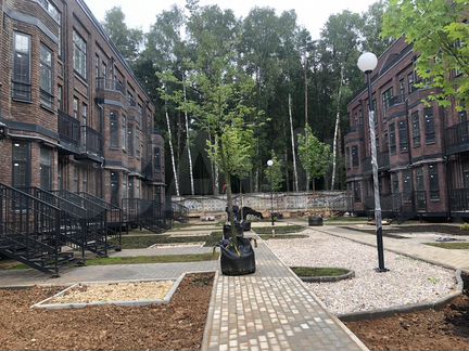 2-к квартира, 58 м², 1/4 эт.