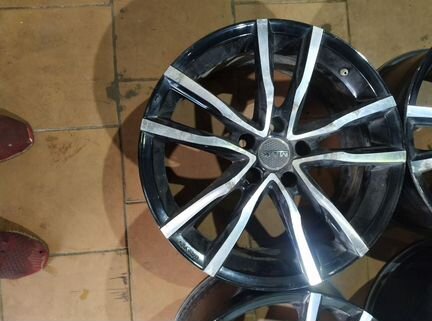 Диски бу оригинал R18 Y на Mercedes Audi