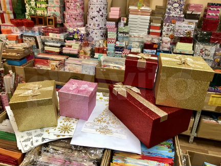 Подарочная коробка