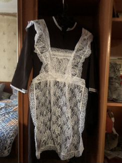 Платье с фартуком