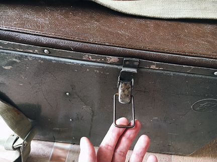 Рыболовный ящик/ снасти, складной стул для рыбалки