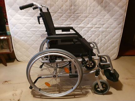 Коляска инвалидная