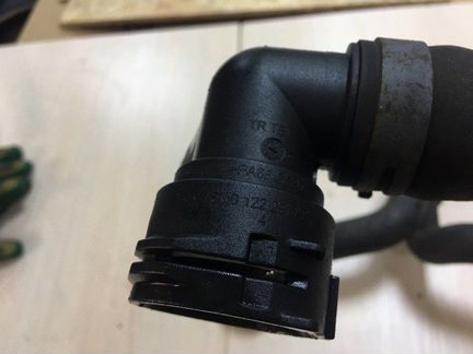 Трубка охлаждения Audi A3 8V 1.4 2015