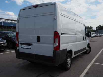 Фиат дукато с пробегом. Peugeot Boxer 2021. Peugeot Boxer 2014. Пежо боксер 2. Фиат Дукато Ривьера 5+1.