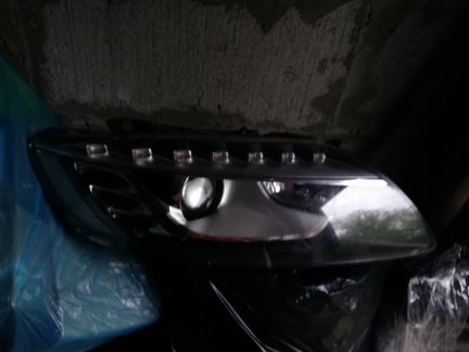 Фары комплект в сборе неадаптив Audi Q7