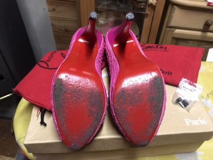 Туфли бу christian louboutin