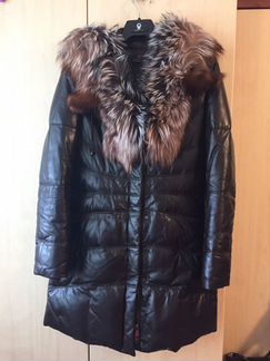 Пуховик кожаный с мехом лисы
