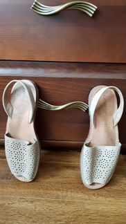 Босоножки нубук 39 р