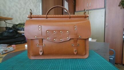 Деловой портфель из натуральной кожи