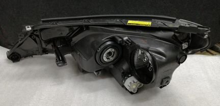Фара правая toyota RAV 4 (2013), новый оригинал