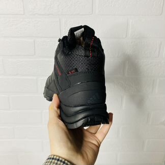 Кроссовки зимние