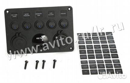 Панель управления с цифровым вольтметром
