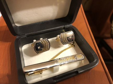 Запонки и зажим для галстука (набор)