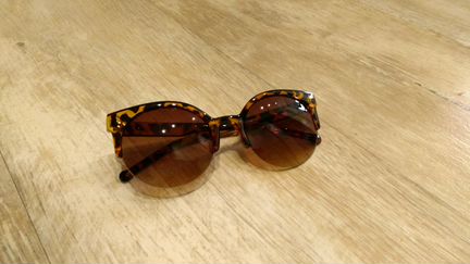 Очки солнцезащитные броулайнеры