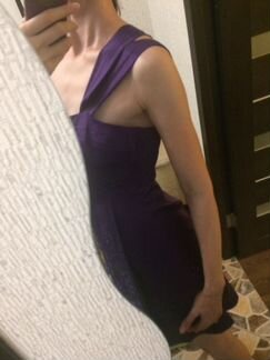 Платье бренда Karen Millen