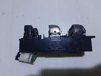 Блок свеклоподъёмников Mitsubishi Pajero Sport 3