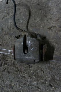 BMW E39 передний левый тормозной суппорт