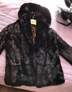 Продаётся шуба из норки black lama