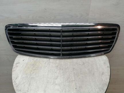 Решётка радиатора Mercedes W211 2002-2006 Avangard
