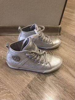 Кеды Guess