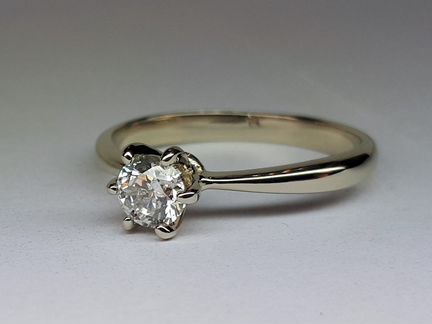 Кольцо с бриллиантом 0.42 карата