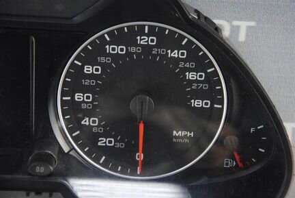 Комбинация приборов Audi Q5 2009-2012
