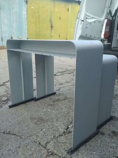 Компьютерный стол Apple