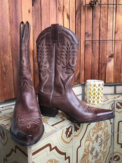 Ковбойские сапоги