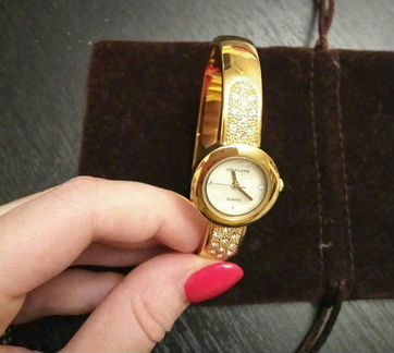 Часы со стразами Oriflame 