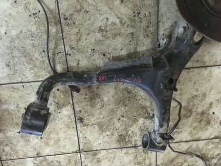 Рычаг задний верхний правый Land Rover Discovery 4